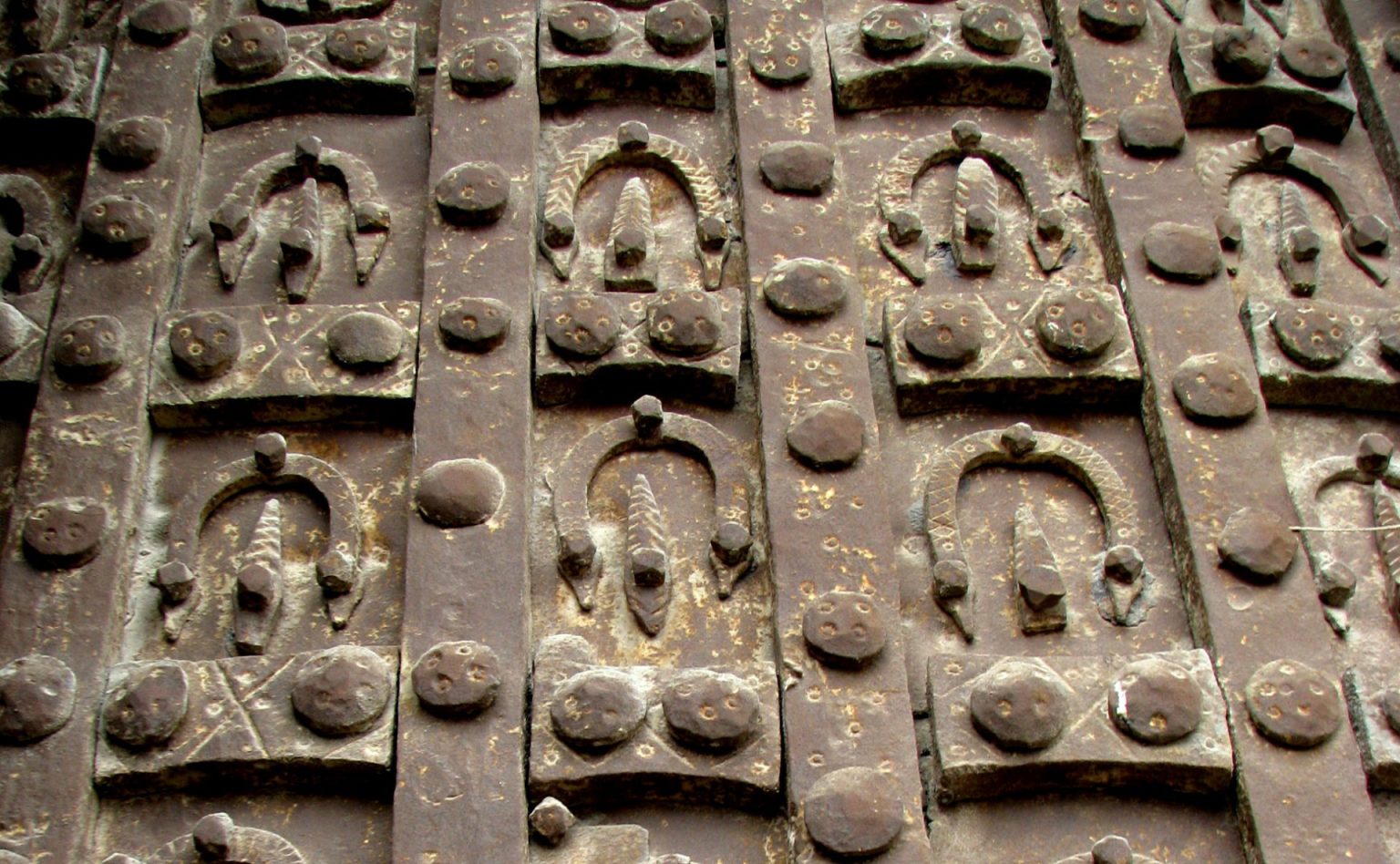 Aleppo Citadel gate Glimpses of the World