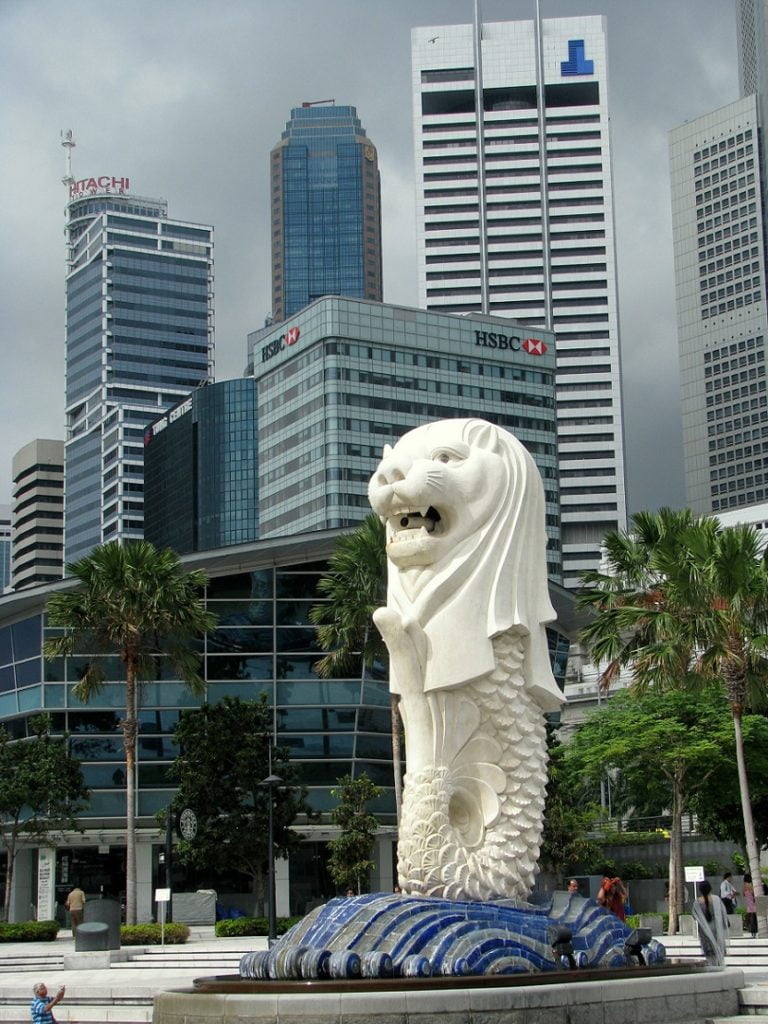 Singapore: MERGING LION WITH MERMAID (2) - Glimpses