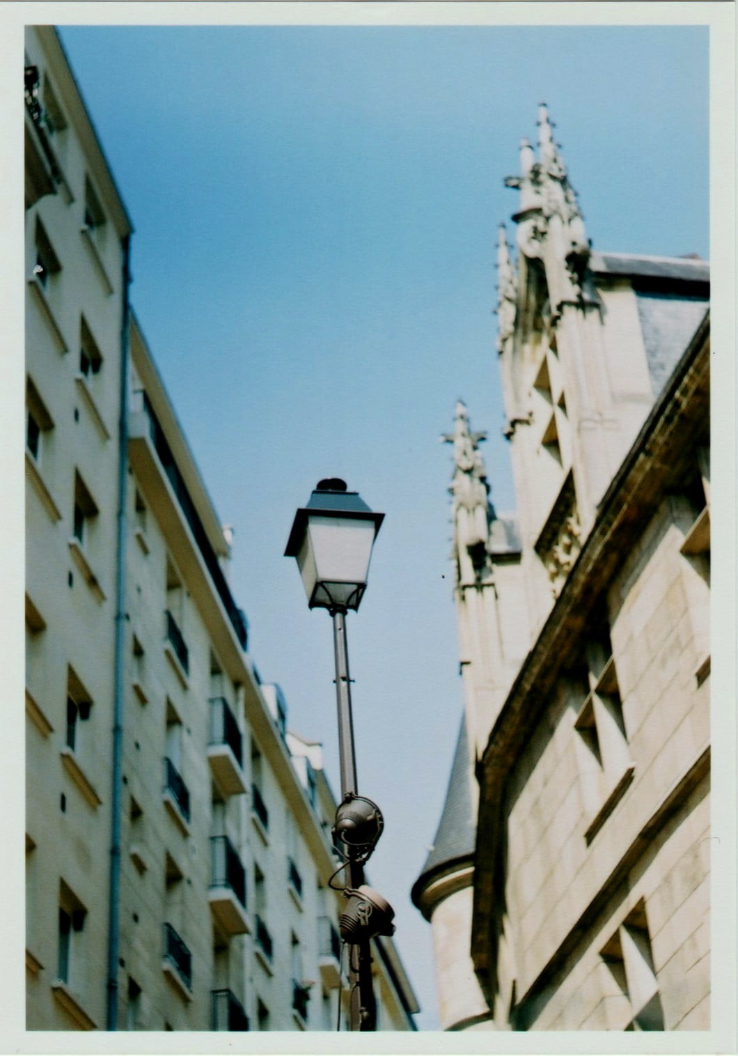 Paris-street-lamp-Glimpses of the World
