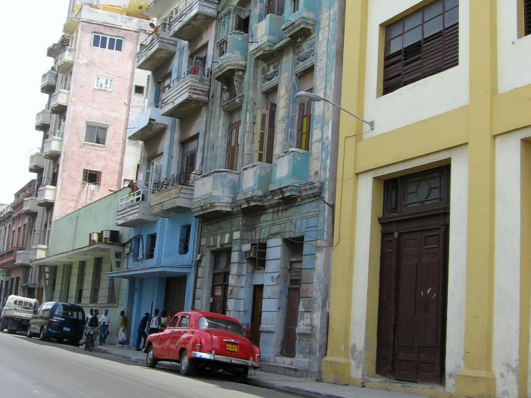 Cuba-travel-Havana-streets-Glimpses-of-The-World