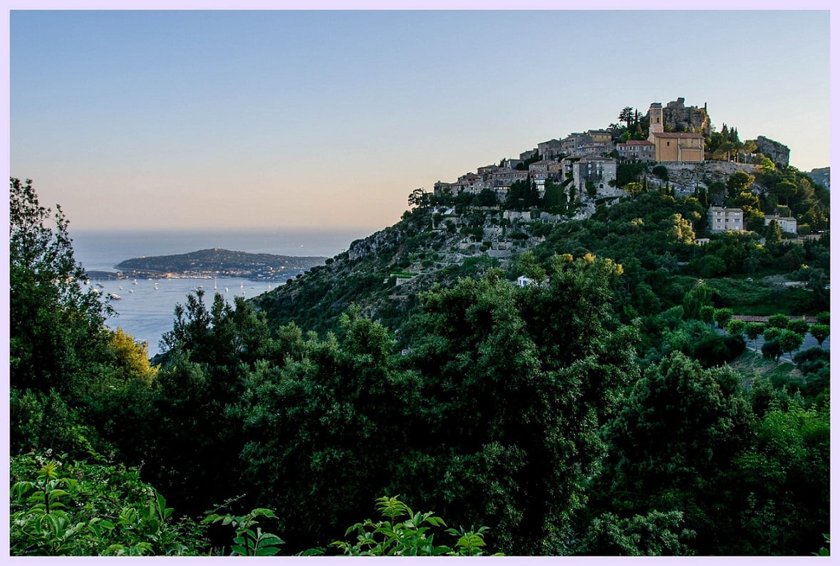 French-Riviera-hilltop town-Glimpses-of-the-World