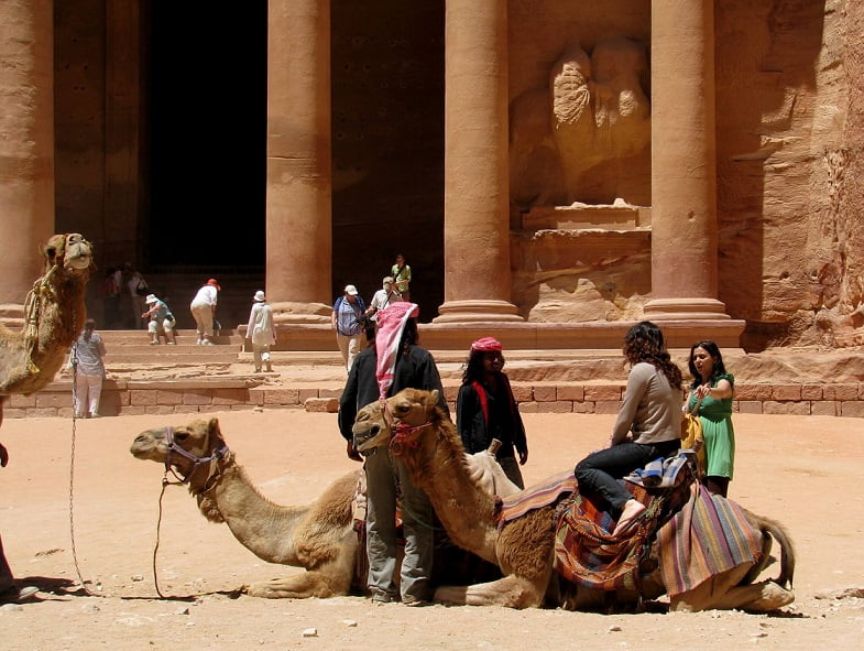 Jordan-travel-Petra-Glimpses-of-The-World