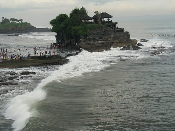 Bali-Tanah-Lot-Glimpses-of-The-World