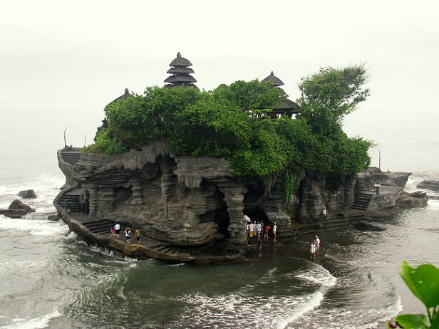 Travel-to-Bali-Tanah-Lot-Glimpses-of-The-World