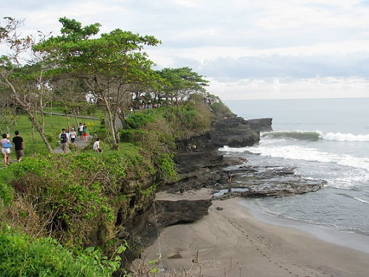 Travel-to-Bali-Tanah-Lot-Glimpses-of-The-World