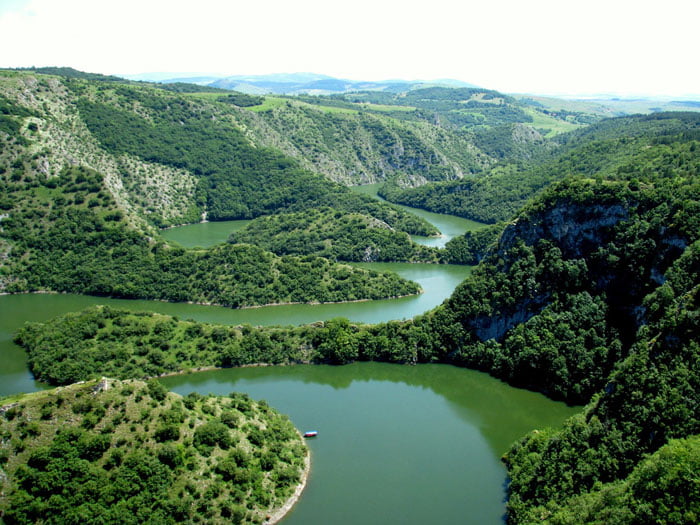 Uvac-Canyon-Serbia-Glimpses-of-the-World