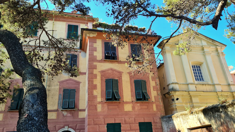 Pretty facades in Monterosso