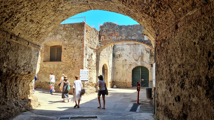 Going into Fortezza Nuova