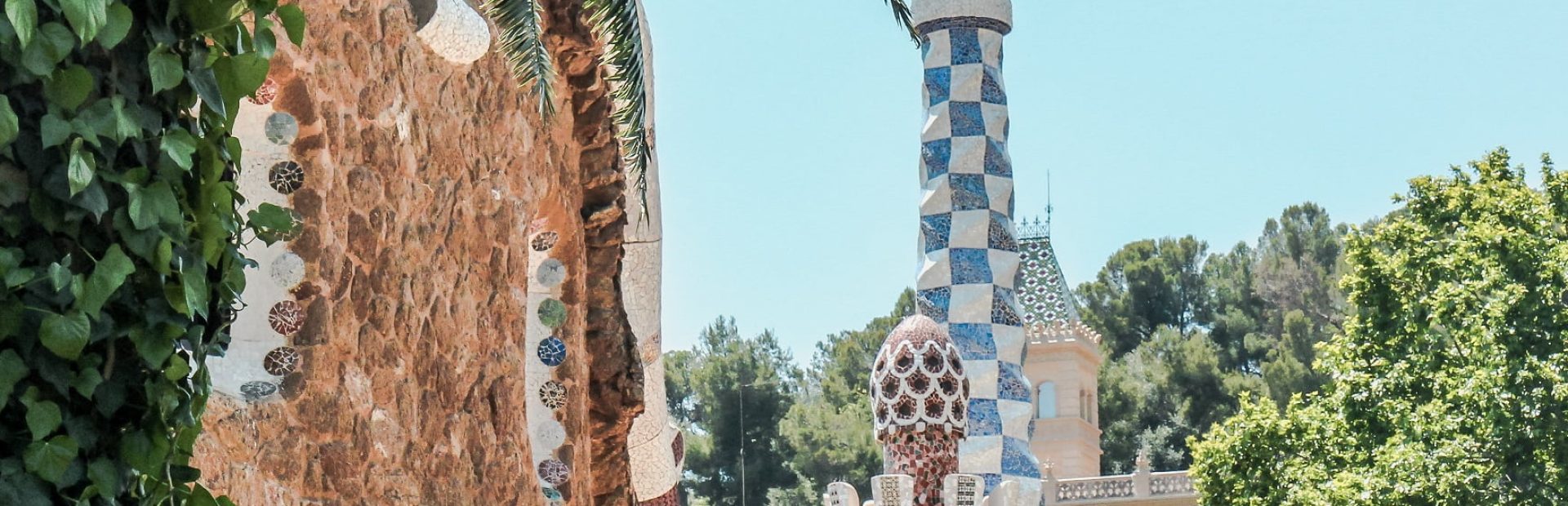 Park-Guell-Barcelona-Glimpses-of-the-World